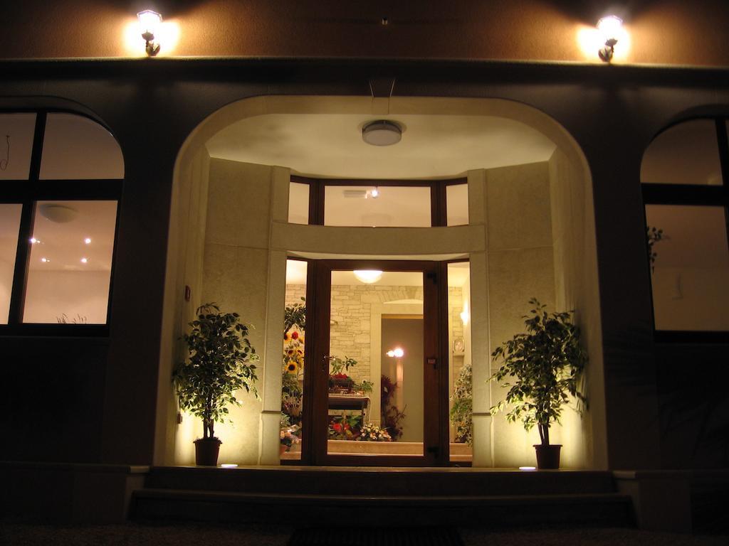 Guest House Caterina Poreč Exterior foto
